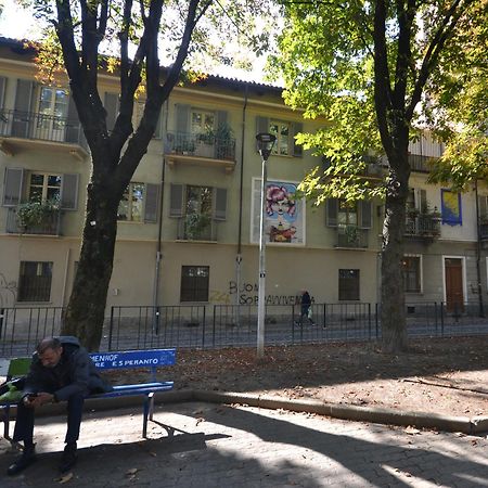 Apartamento Casa Nel Borgo Vicinissima Al Centro Di Torino Exterior foto