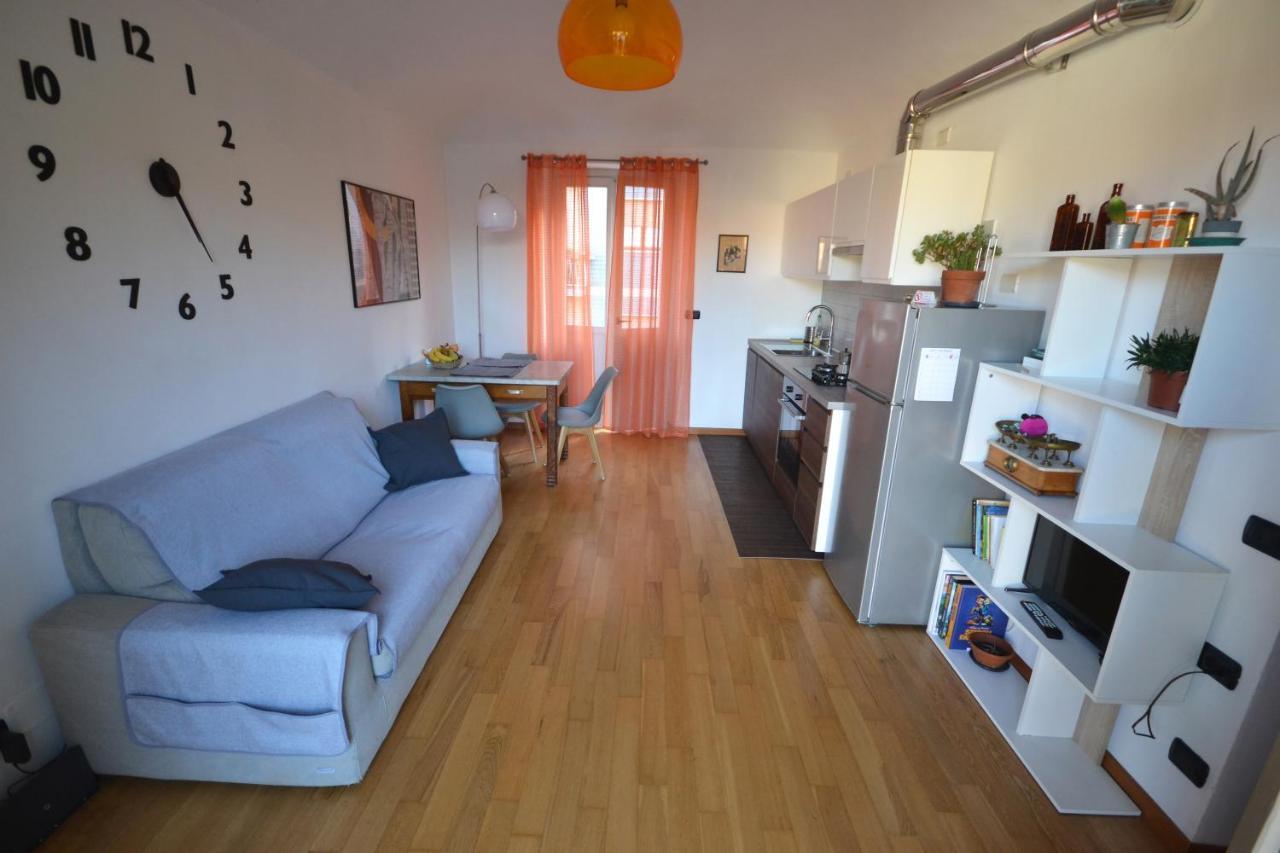 Apartamento Casa Nel Borgo Vicinissima Al Centro Di Torino Exterior foto