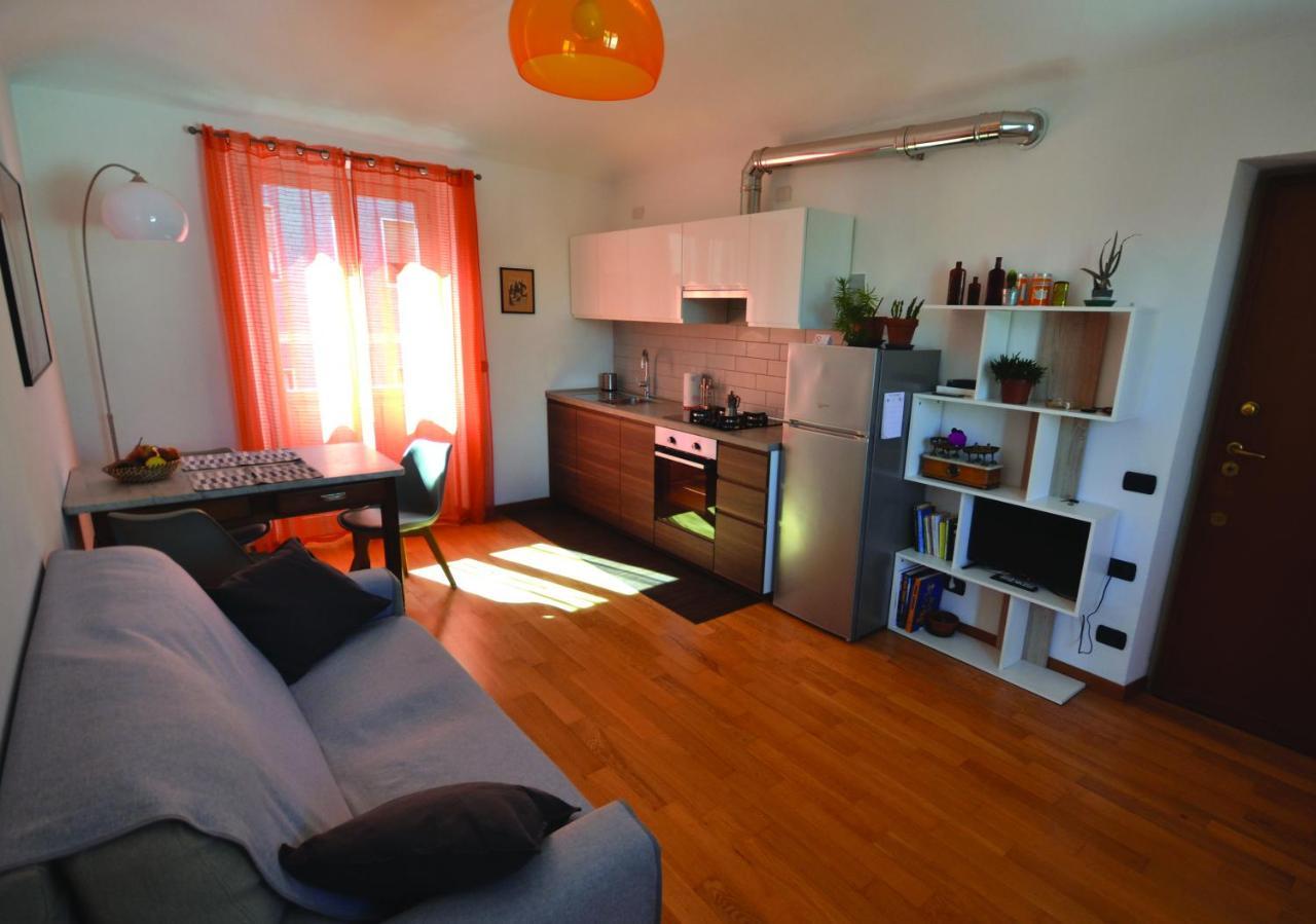 Apartamento Casa Nel Borgo Vicinissima Al Centro Di Torino Exterior foto