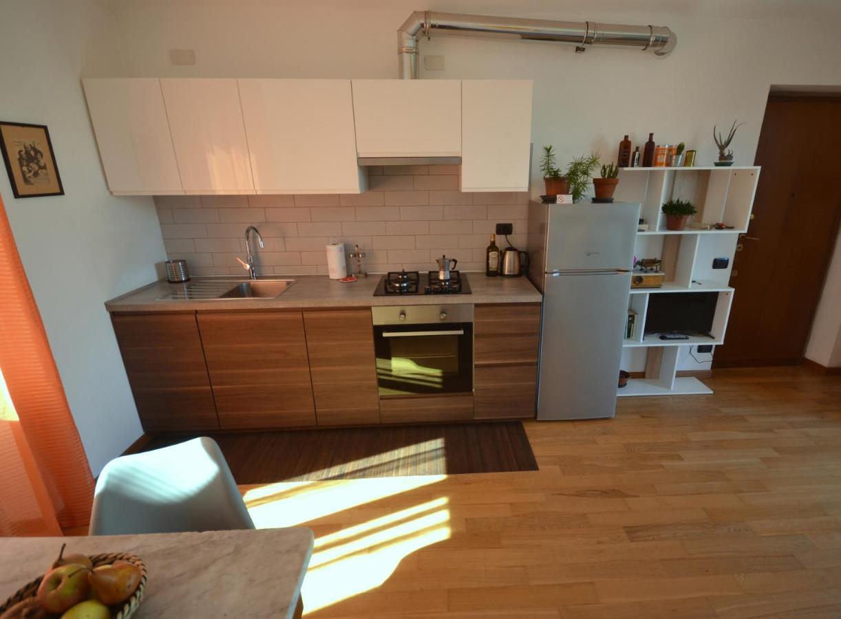 Apartamento Casa Nel Borgo Vicinissima Al Centro Di Torino Exterior foto
