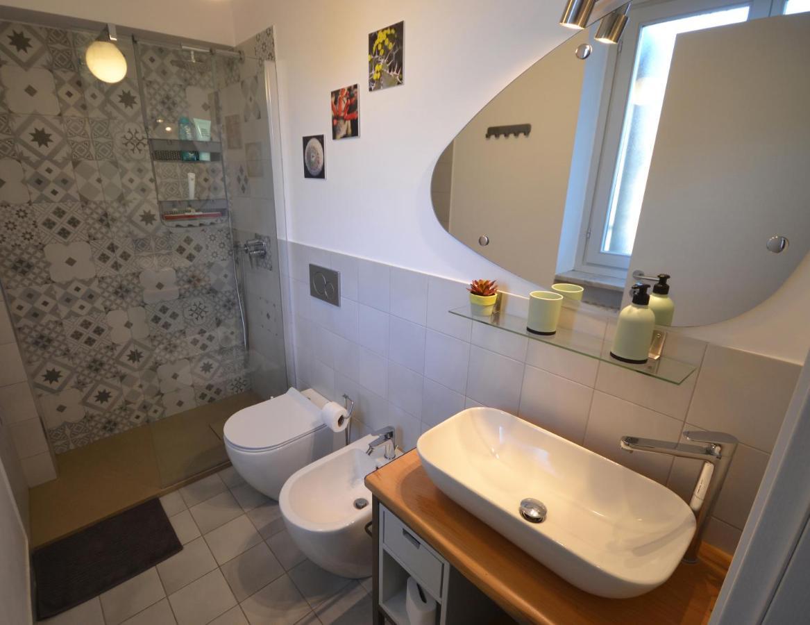 Apartamento Casa Nel Borgo Vicinissima Al Centro Di Torino Exterior foto